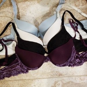 4 pack of bras. 34A
